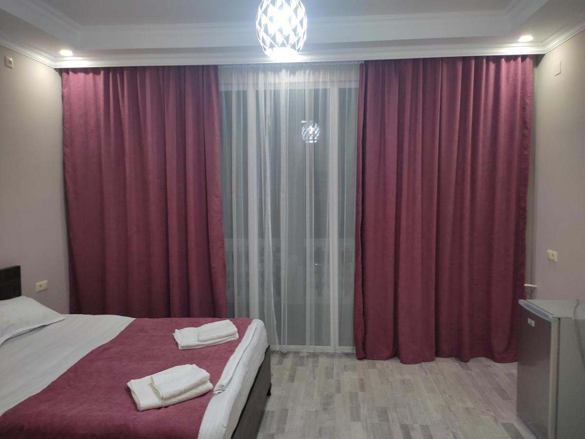 Geno Guest House Квариати Екстериор снимка
