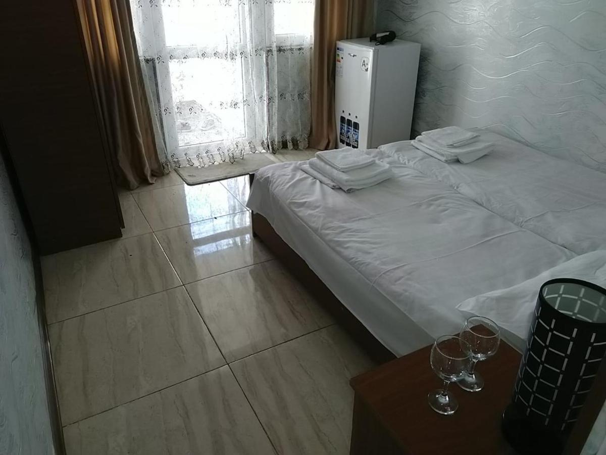 Geno Guest House Квариати Екстериор снимка