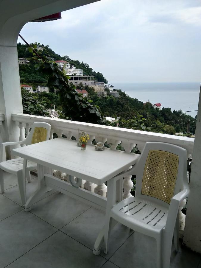 Geno Guest House Квариати Екстериор снимка
