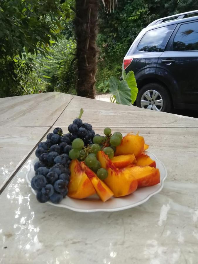 Geno Guest House Квариати Екстериор снимка