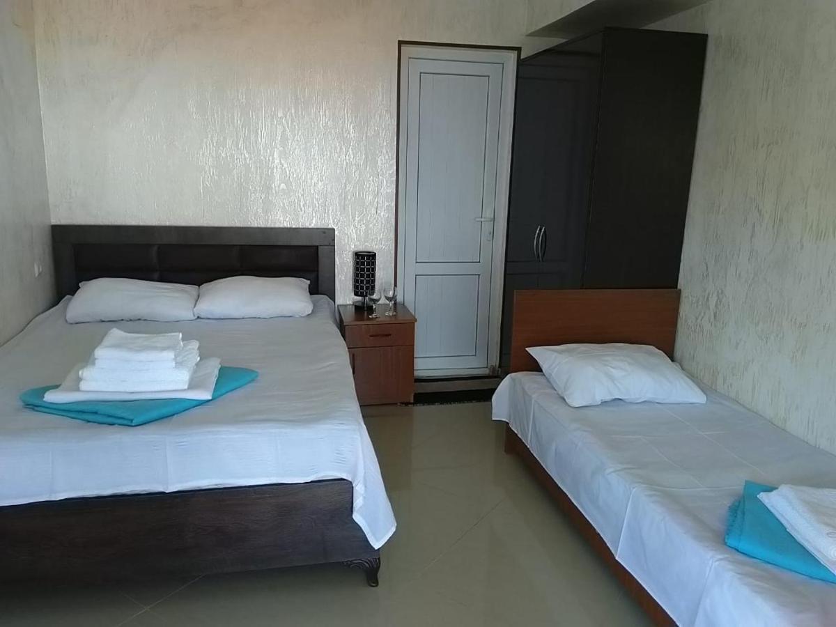 Geno Guest House Квариати Екстериор снимка